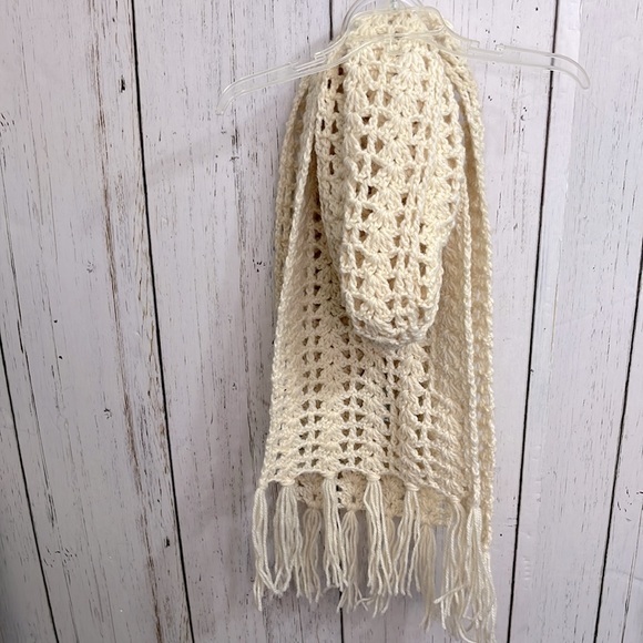 John Malloy Pure Virgin Wool Cream Winter Scarf - Picture 4 of 6